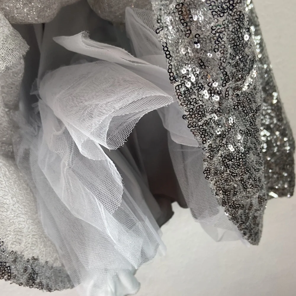 NWT B. Smart Silver sequin dress junior 9 - Picture 7 of 8